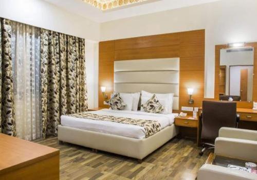 Grand Continental Hotel Prayagraj Ngoại thất bức ảnh