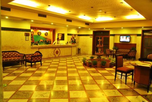 Grand Continental Hotel Prayagraj Ngoại thất bức ảnh