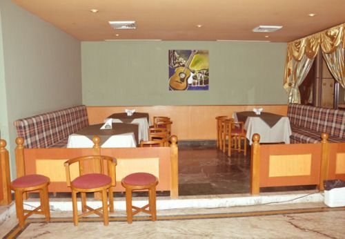 Grand Continental Hotel Prayagraj Ngoại thất bức ảnh